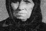 Дочь Касбота Кочкарова, одного из основоположников карачаево-балкарской поэзии (Karachay-malkar poyeziyani ornathan Kochharlani Kasbotnu kizi)